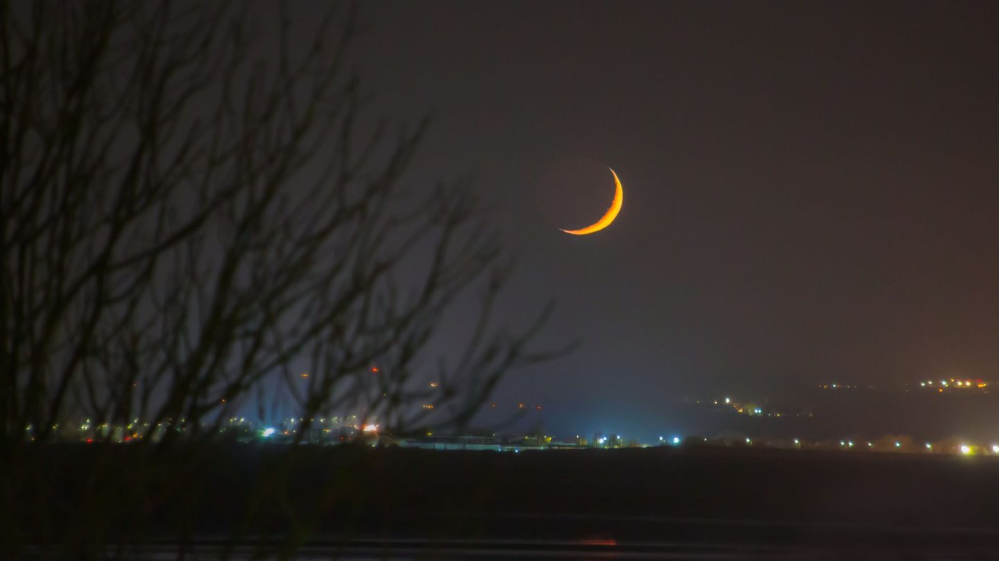 3 Sternzeichen versöhnen sich zum Neumond am 8. April 2024 mit jemandem