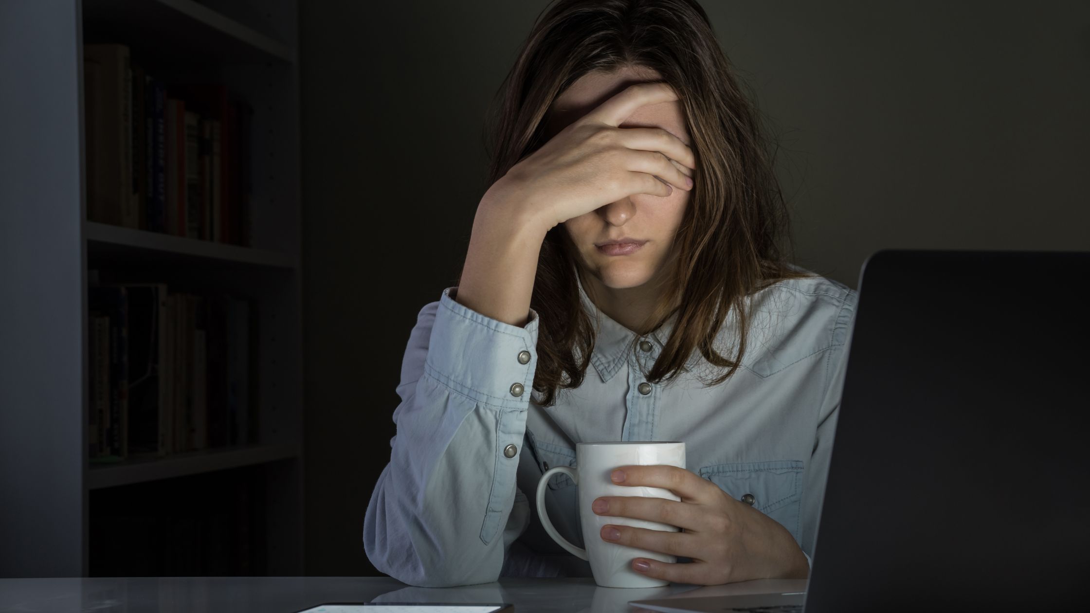 Diese 3 Sternzeichen empfangen am 1. Mai 2024 negative Energien