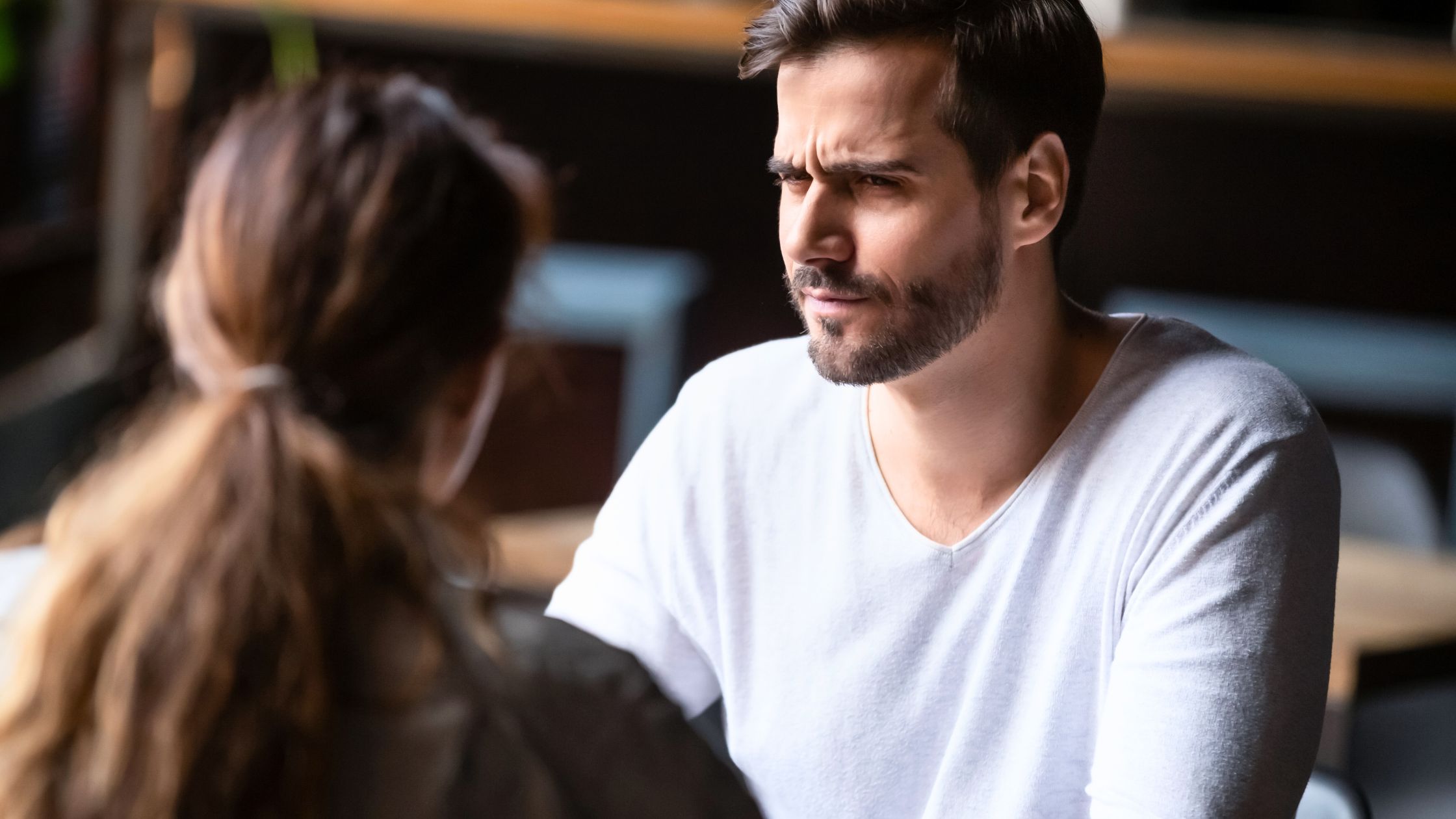 Diese Männer solltest du 2025 meiden – laut deinem Sternzeichen!