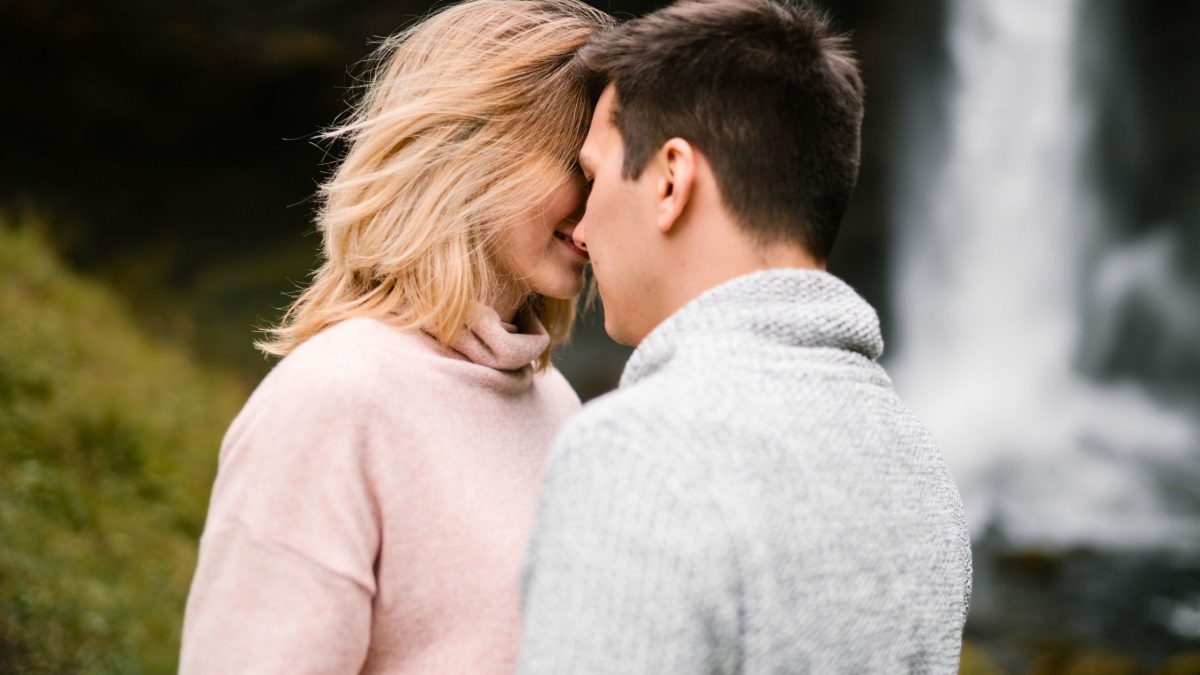 Diese 3 Sternzeichen erwartet im März eine besondere Begegnung