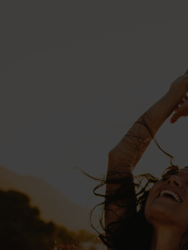 Horoskop für Donnerstag, den 19. Juni 2025: Finde heraus, was du heute loslassen musst, um innerlich frei zu sein. Mit dem abnehmenden Mond in Jungfrau und der Sonne in Zwillinge erwarten dich tiefe Erkenntnisse, emotionale Klärung & neue Klarheit.