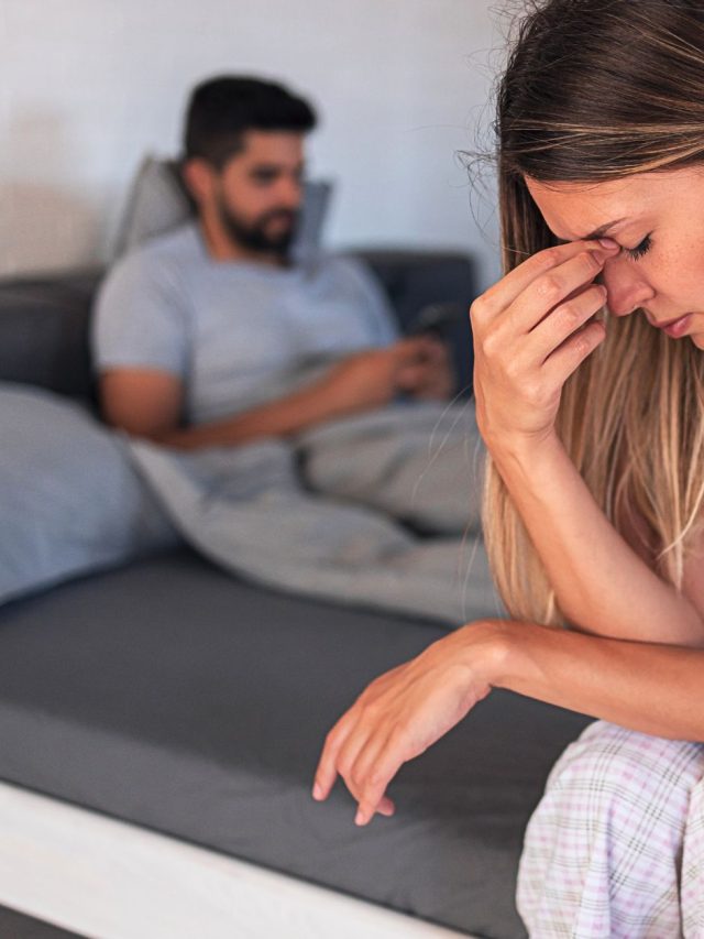 Im August 2025 enttäuscht ein bestimmtes Sternzeichen im Bett – und es ist nicht das, was Du denkst! Erfahre, warum der leidenschaftliche Widder plötzlich für Frust statt Lust sorgt und wie Du trotzdem erfüllte Intimität erleben kannst.