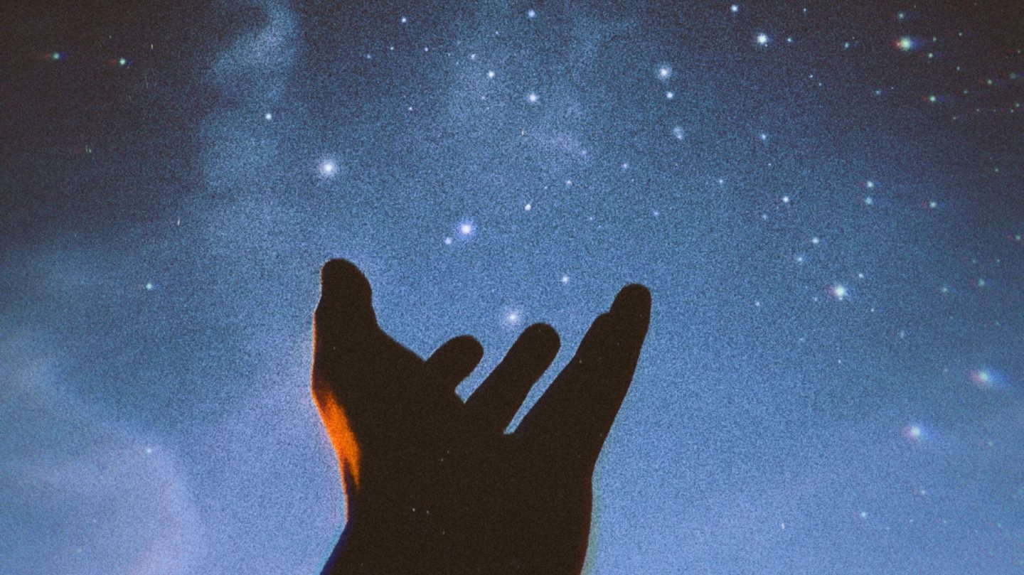 Horoskop für Montag, den 13. Oktober 2025 – Aufräumen mit Herz und Verstand