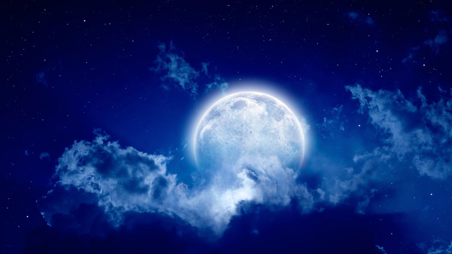 Vollmond im November: Für diese Sternzeichen taucht eine alte Liebe wieder auf