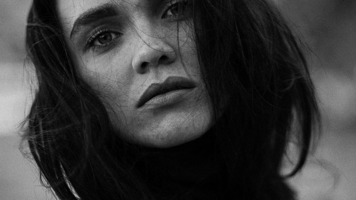 Am 12. November 2025 öffnet sich ein neues kosmisches Kapitel: Drei Sternzeichen – Krebs, Steinbock und Fische – lassen endgültig los und starten mutig neu. 🌙✨ Der November bringt kraftvolle Mars-Pluto-Energie, Heilung und innere Befreiung. Erfahre, welche Zeichen ihre Vergangenheit hinter sich lassen und warum dieser Tag dein Leben verändern kann. 💫 #Horoskop #Astrologie #Loslassen #Neuanfang #Sternzeichen