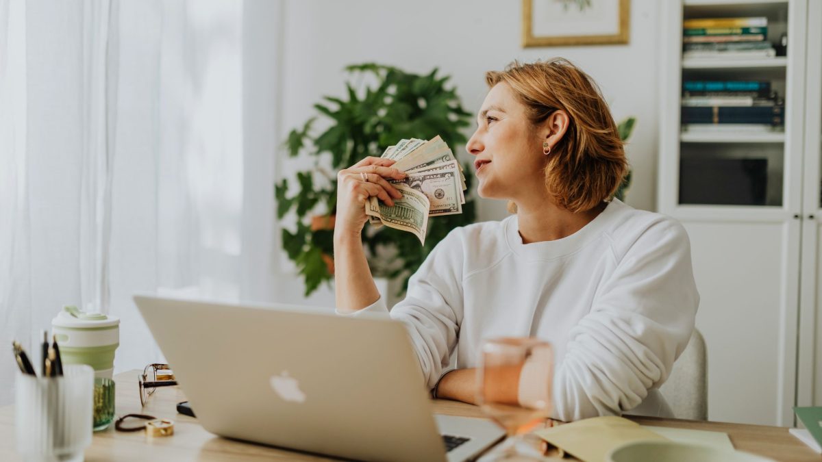 Unerwartetes Geld für 2 Sternzeichen von Januar bis März 2026
