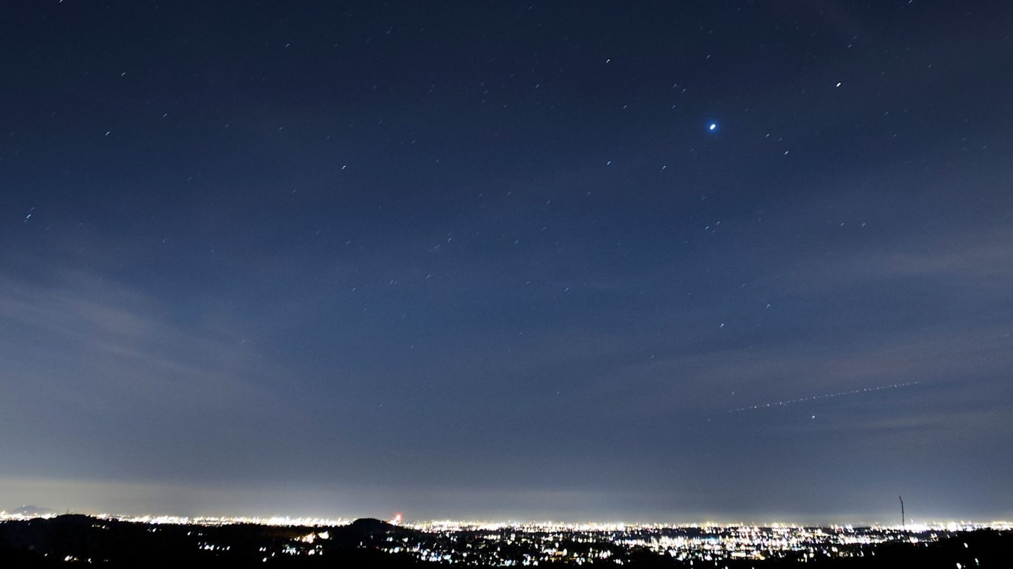 Horoskop 24. März 2026 ✨ Dein Tageshoroskop für alle Sternzeichen: Sonne im Widder & Mond in Zwillinge bringen neue Ideen, Klarheit und mutige Entscheidungen. Erfahre, was Widder, Stier, Zwillinge & Co. heute erwartet. Astrologie, Sternzeichen, Liebe, Karriere & Energie des zunehmenden Mondes – entdecke deine persönliche Tagesbotschaft!