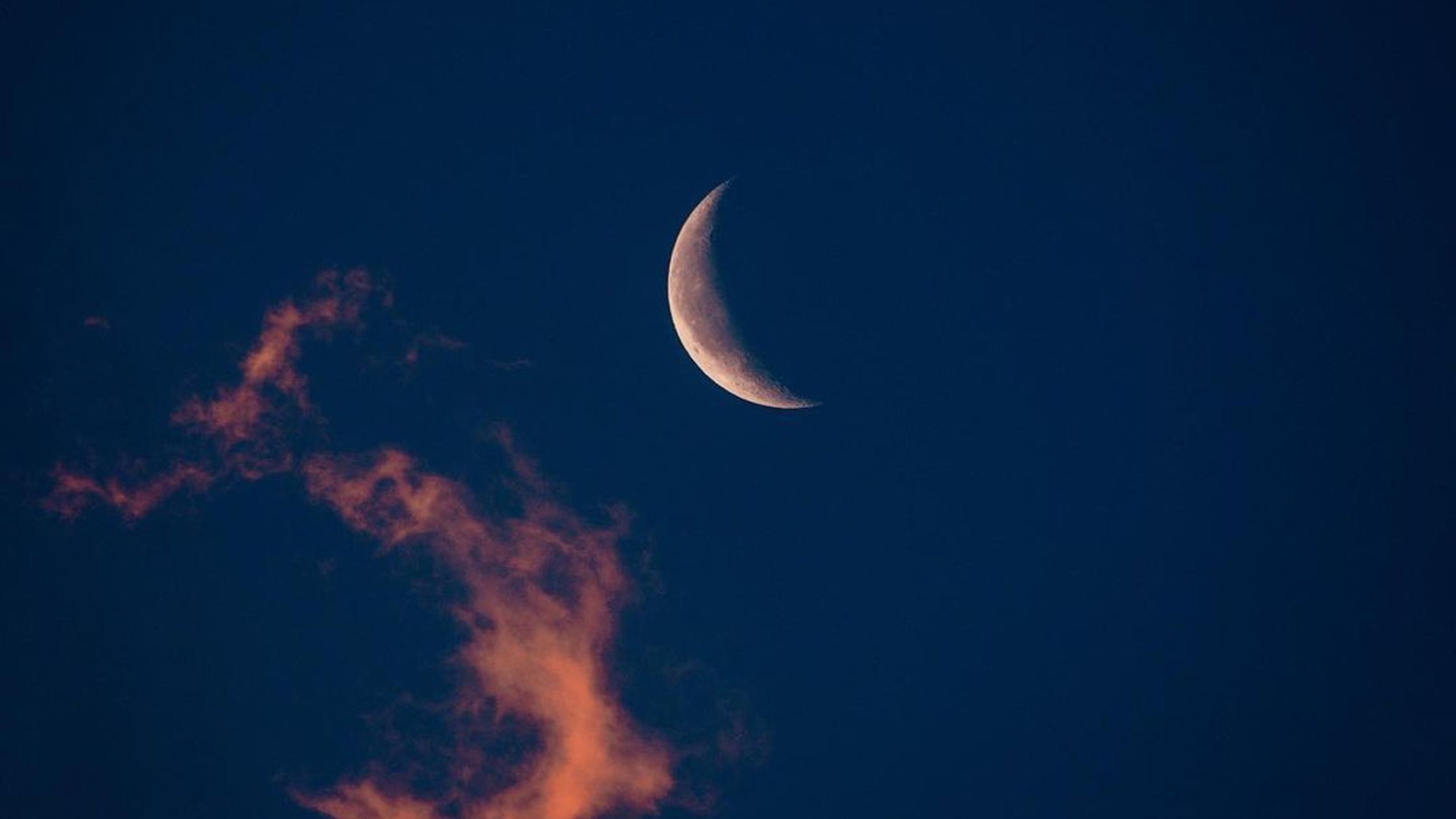 Diese Sternzeichen könnten zum Neumond im Juni 2026 eine alte Nachricht erhalten