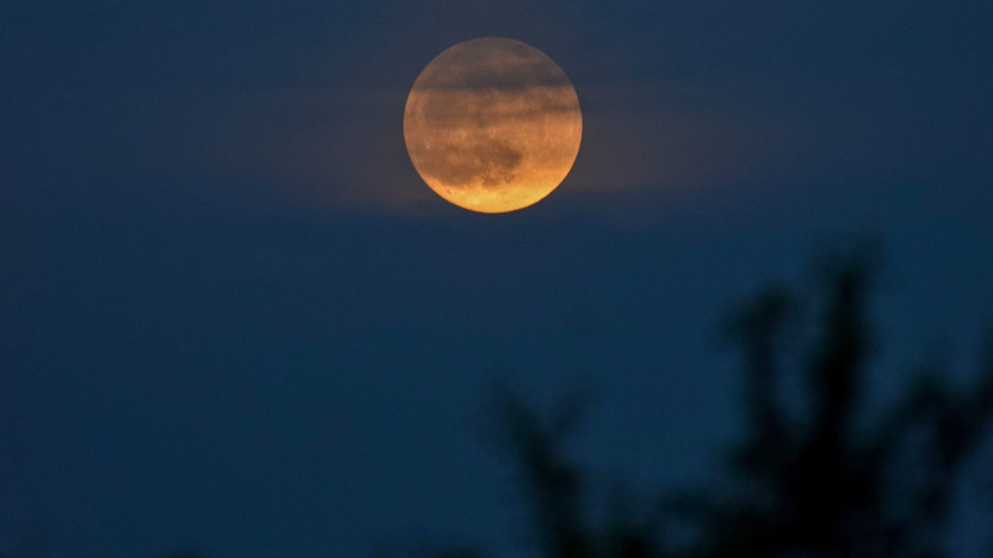 Vollmond im September 2026: Diese Sternzeichen schließen endlich mit einer alten Liebe ab